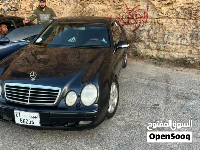2002 مرسيدس بنز الفئة-CLK CLK 200