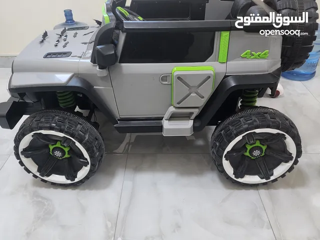 Cool Toy Jeep Battery with Remote and Manual Control Rechargable in good condition