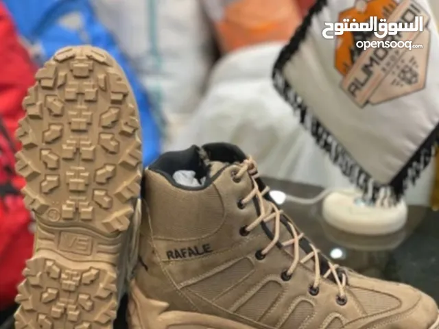 45 Casual Shoes in Mecca