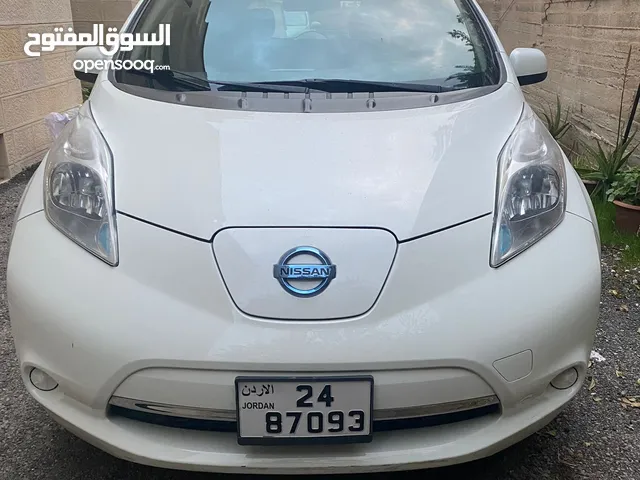 سياره نيسان ليف كهربائيه بالكامل موديل 2015
