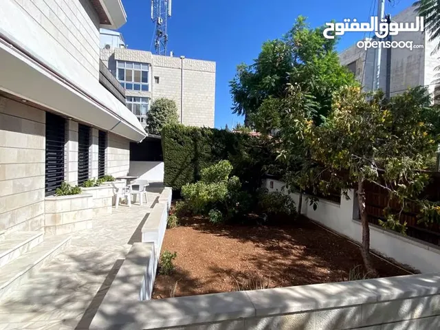 900 m2 5 Bedrooms Villa for Rent in Amman 5th Circle