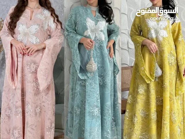 فستان من الطراز التركي والخليجي