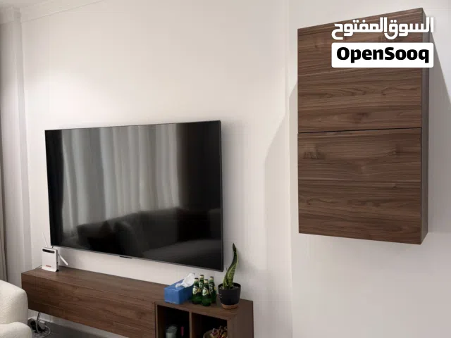 طاولة تلفزيون