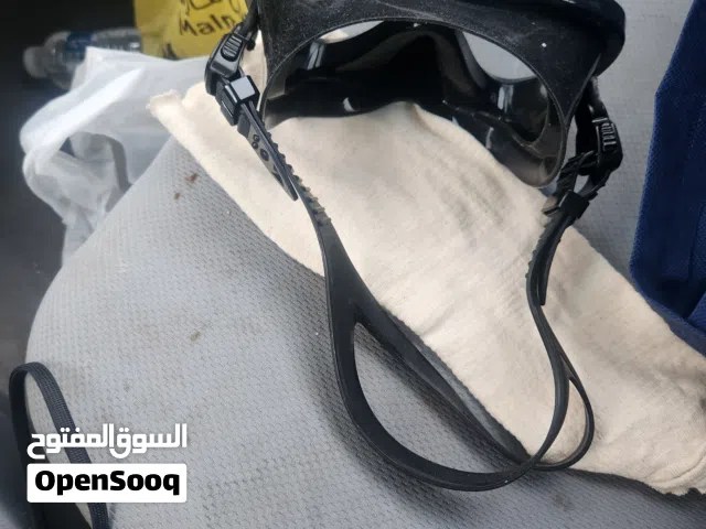 نظارات االرياضيه لسباحه .الغوص بحر