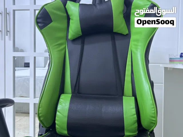 كرسي جيمنج احترافي للبيع بحاله ممتازه ونظيف جدا سعره حرق لمده 3 أيام  مريح للجلوس لساعات طويله