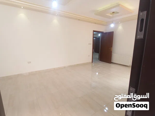 شقه فارغه للإيجار ربوة عبدون 220م شبه أرضي مدخلين