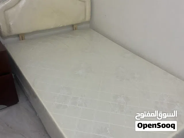 كرفاية نفر ونص بدون الفراش مستعلمه بي حالة ممتازة
