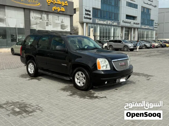 GMC Yukon 2014 (Black) Mileage: 243400 Km, Mid Option: Alloy Wheel,  Bluetooth, Cruise Control,, Sen