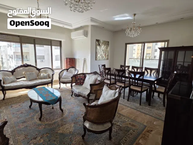 شقة مع روف منفصل للبيع في ام السماق خلف سيتي مول
