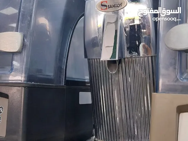 Citrus juicer with lever 10