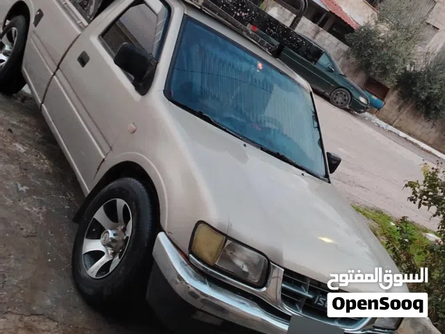 1986, ايسوزو, اخرى