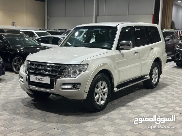 Mitsubishi Pajero GLS