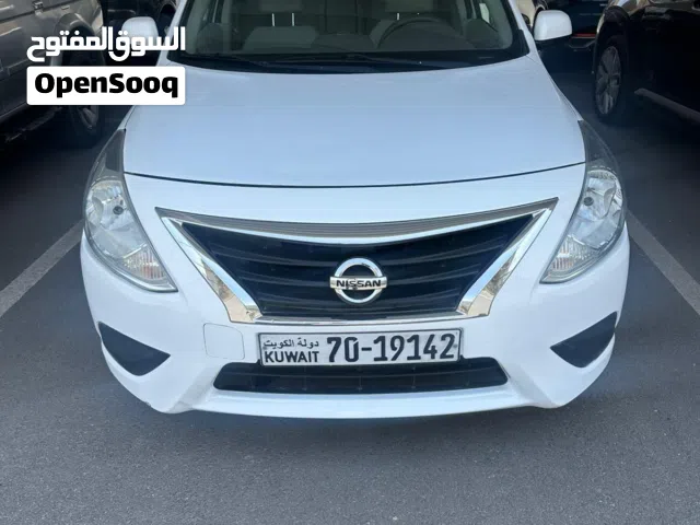 2022 نيسان صني Standard