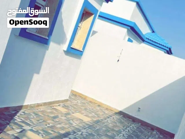شاليه للبيع في قريه الفاضل شاليه ع بحر علي طول مفروش القريه امن وكاميرات وكافي وجامع متوفر مولد كهرب