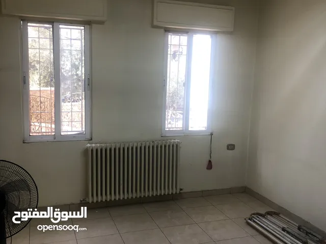شقة في تلاع العلي شارع محمد ابو دلو تصلح مكتب مكتب او عيادة اوشقة