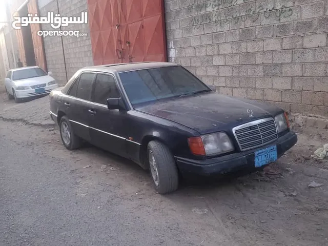 Mercedes Benz E-Class 1994 in Sana'a