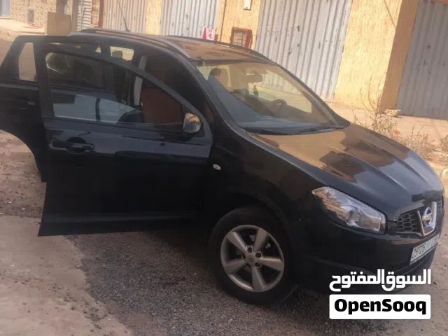 2012, نيسان, قشقاي, Standard