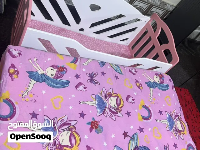 سرير اطفال