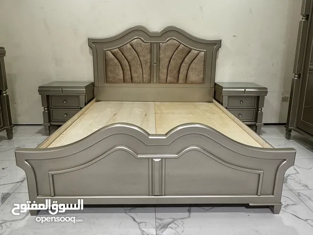غرفة نوم ملوكية وفخمة جداً