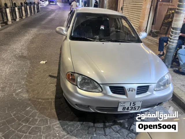 1999 هيونداي افانتي Limited