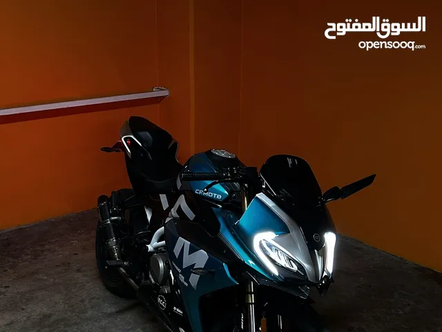 Cf moto 300sr بحالة الوكالة/ممشى قليل
