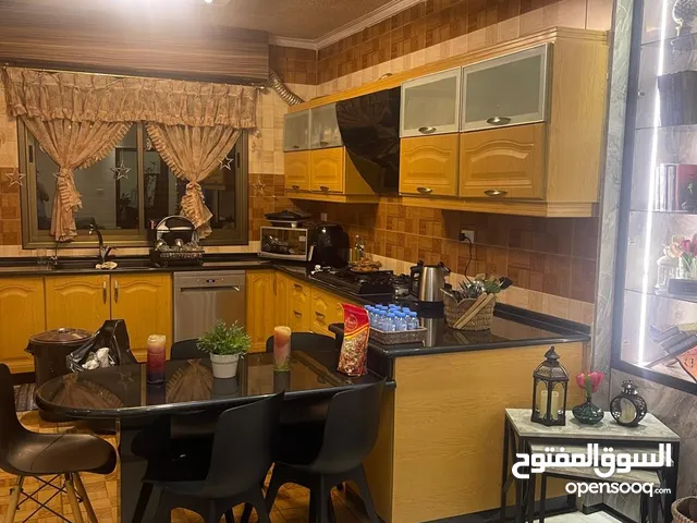 160 m2 3 Bedrooms Apartments for Sale in Amman Jubaiha