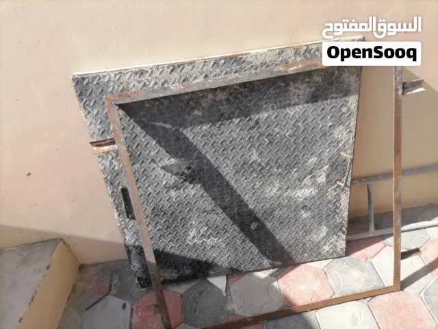غطاء حديد ثقيل وامن حال تنور او حتي غطاء للبئر متر ×متر