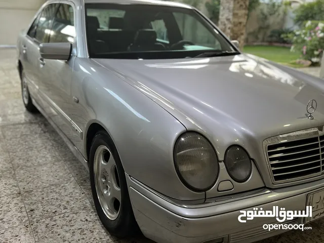 Mercedes Benz E-Class 1997 in Baghdad