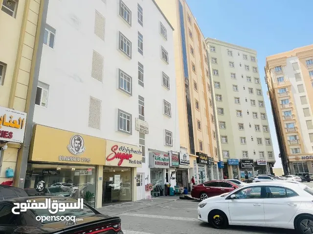محل للإيجار في سوق الخوض خلف محطة نفط عمان الجديدة بمساحة 28م مع شهر سماح