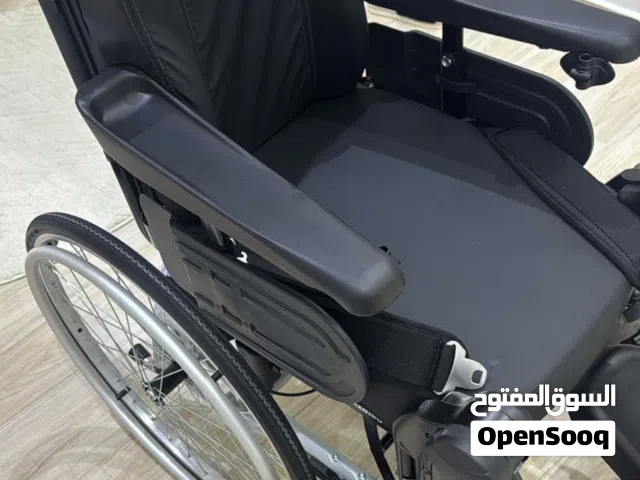 كرسي متحرك لذوي الهمم جديد ماركة Rea Azalea