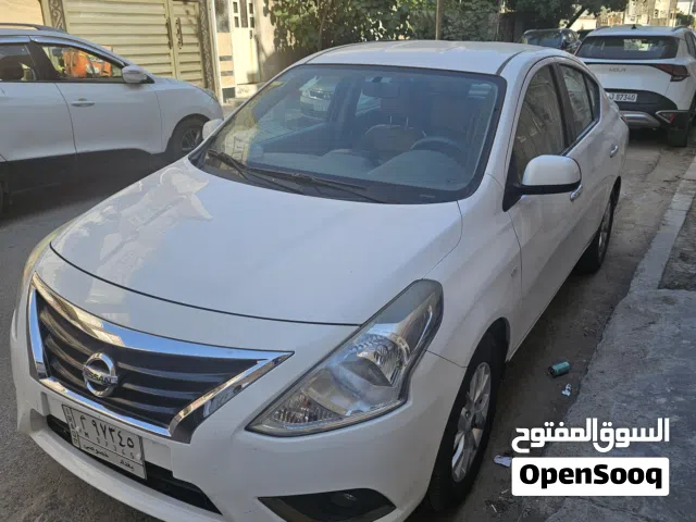 2021 نيسان صني Standard