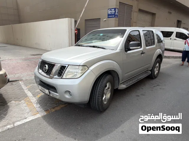 2014 نيسان باثفايندر SL