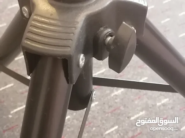 ستاند منكان رأس مستعمل مع عدد 3 منكان جديدة