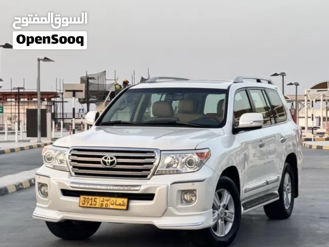 2015 تويوتا لاند كروزر GXR