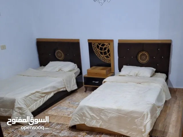 غرفة نوم ب 2 أسرة فردية فرزاتشي استعمال نظيف
