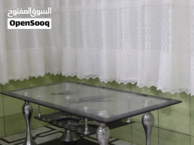 طاولة تقديم