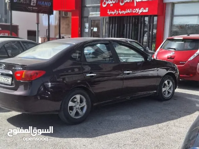مطعم مأكولات يمنيه للبيع مع معدات كاملة في شارع الإذاعة بجانب بن العميد