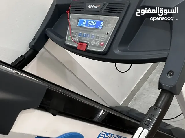 مشايه Life cear بحالة جيدة