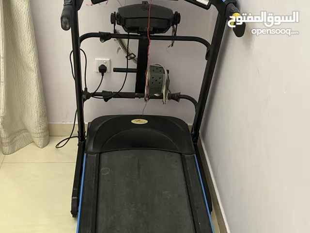 للبيع جهاز مشي كهربائي مستخدم (Treadmill for Sale Treadmill)
