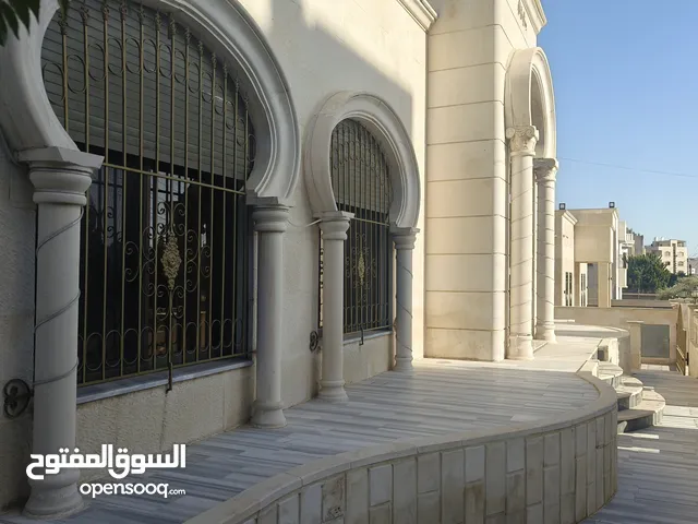 285 m2 3 Bedrooms Townhouse for Sale in Amman Al Bnayyat