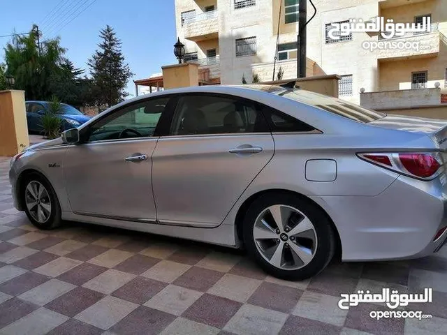 Bus - Van Toyota in Amman