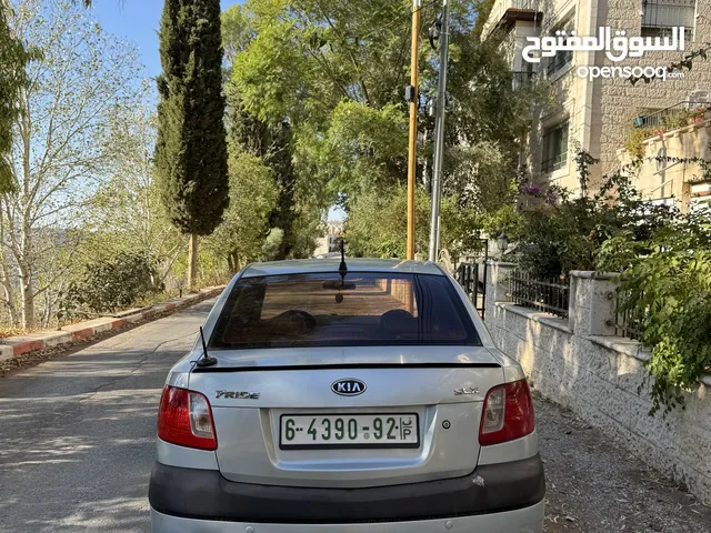 كيا برايد قنوني ضفه موديل2007حالتها ممتازه جدا البيع فقط كاش السيازه بعد صلاه عنبي زي ما هي بلصوره