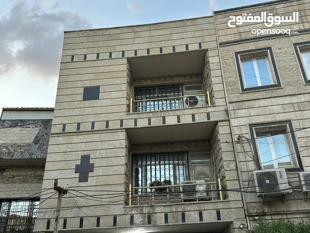 192 m2 4 Bedrooms Townhouse for Sale in Baghdad Karadah