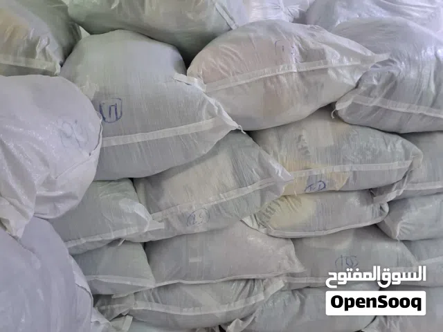 للبيع ملابس مشكله جمله شي ان كميه كبيره اكسسوارات