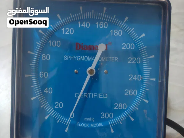 جهاز ضغط شركه محترمه في مستشفيات العند درجه اولي وثبت على الحائط او على ميز العمل زئبقي