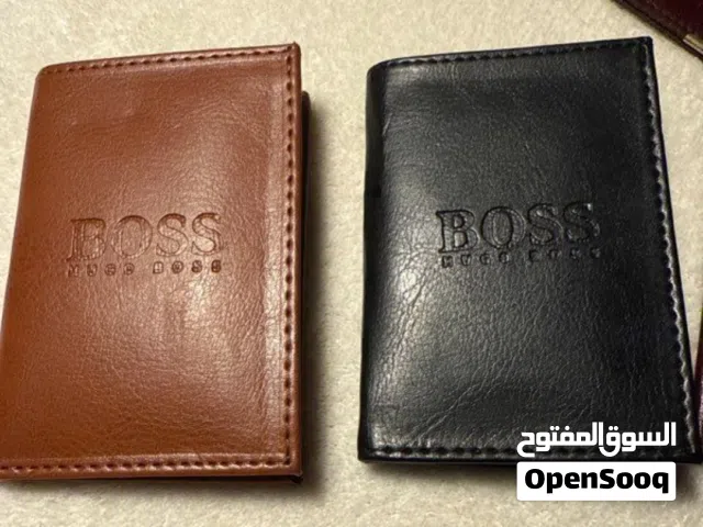 محافظ نقود رجالية