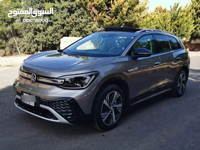 Volkswagen ID.6 Crozz PRO PIANO BLACK 2024 GOLD البيع كاش أو أقساط