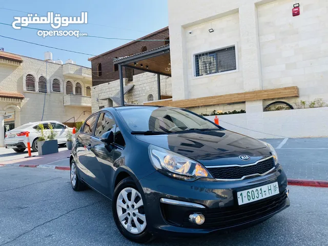 كيا برايد 2017 سيارة ممتازة جدا ترخيص وتأمين شامل بصمة دخول بصمة خروج يد ثانية عداد قليل الله يبارك