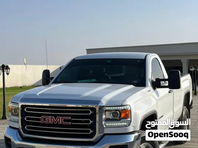 Used GMC Sierra in Al Dhahirah