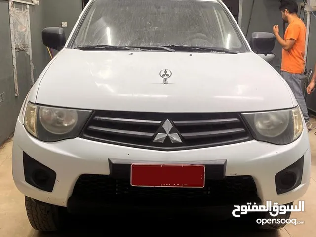 بيك اب مستوبيشي 2015 Mitsubishi Pickup